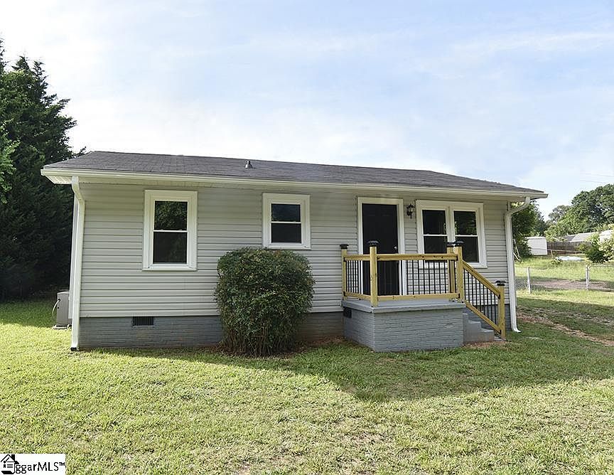 1st image of 308 Langston Dr