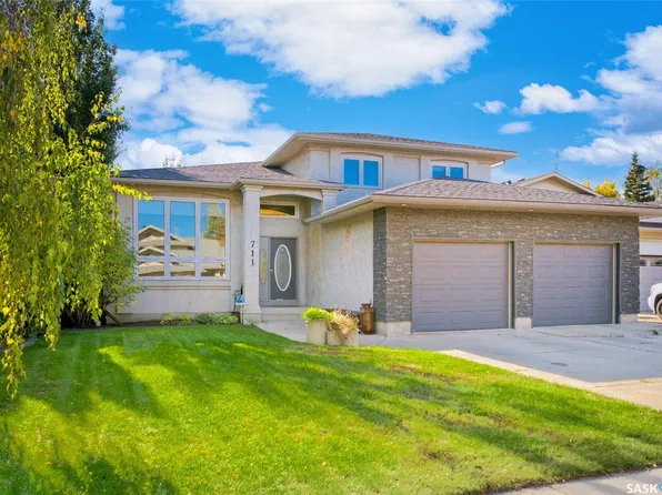 711 Emmeline Cove, Saskatoon, SK S7J 5G8