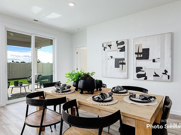 7th image of this home