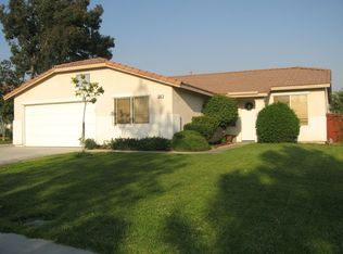 3307 N Almond Dr, Rialto, CA 92377