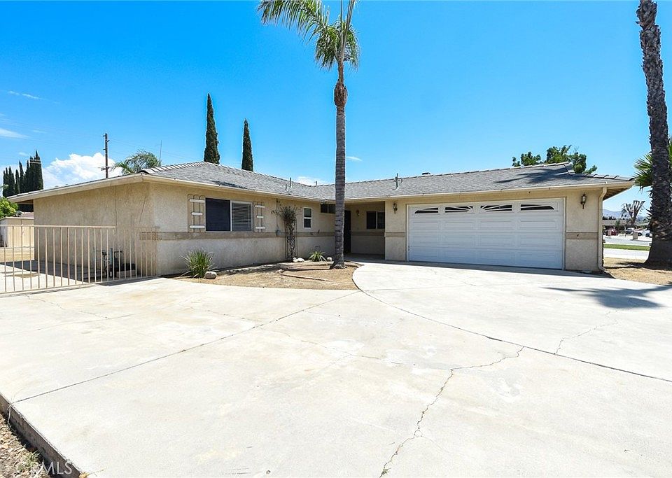 1st image of 274 Kupfer Dr