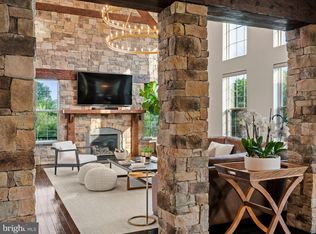 82 Bayhill Cir, Royersford, PA 19468