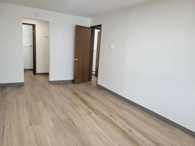 Franklin Apartments — Photo 16