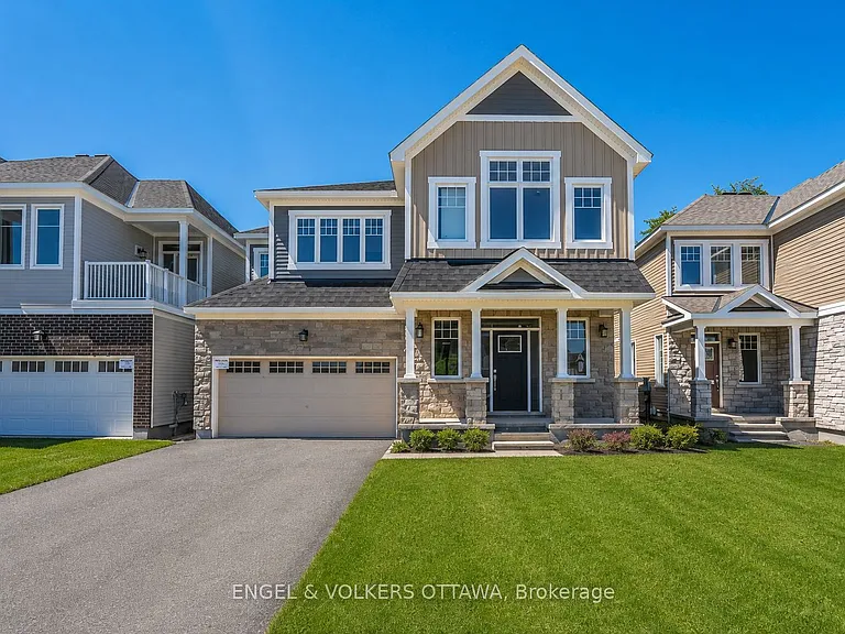 89 Hackamore Cres — Photo 1