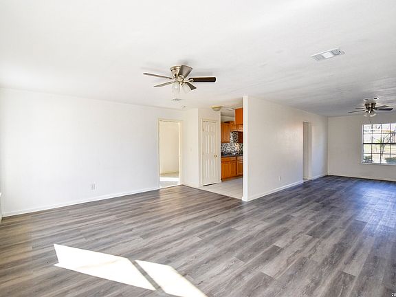 3rd image of 346 Ashland
