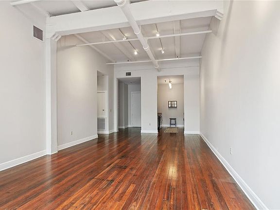 4th image of 601 Baronne St APT 2A