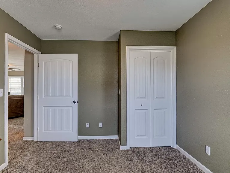 2121 Virginia Ave — Photo 20