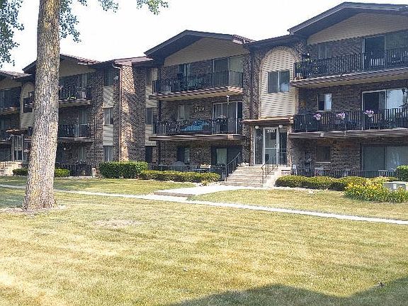 2nd image of 5003 135th St APT 11