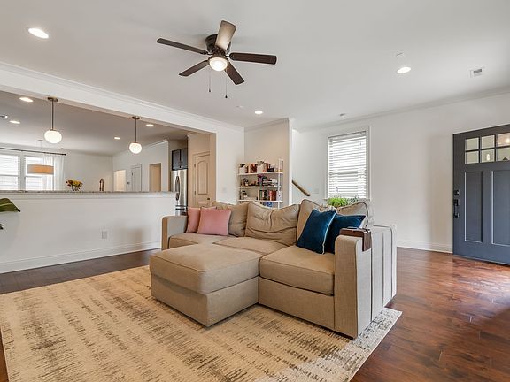 5th image of 2361 Somerset Valley Dr