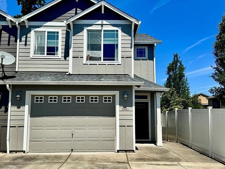 2401 NE 114th Ct — Photo 27