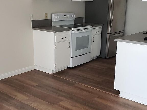 2nd image of 1431 Ramona Dr