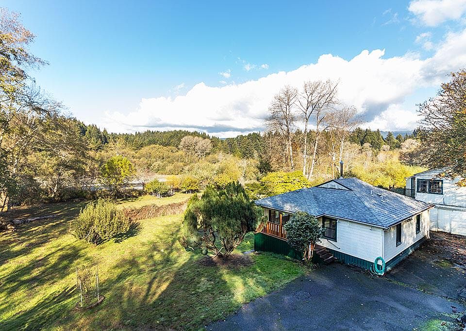1st image of 435 Warren Creek Rd