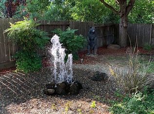 1695 Chilton Dr, Roseville, CA 95747