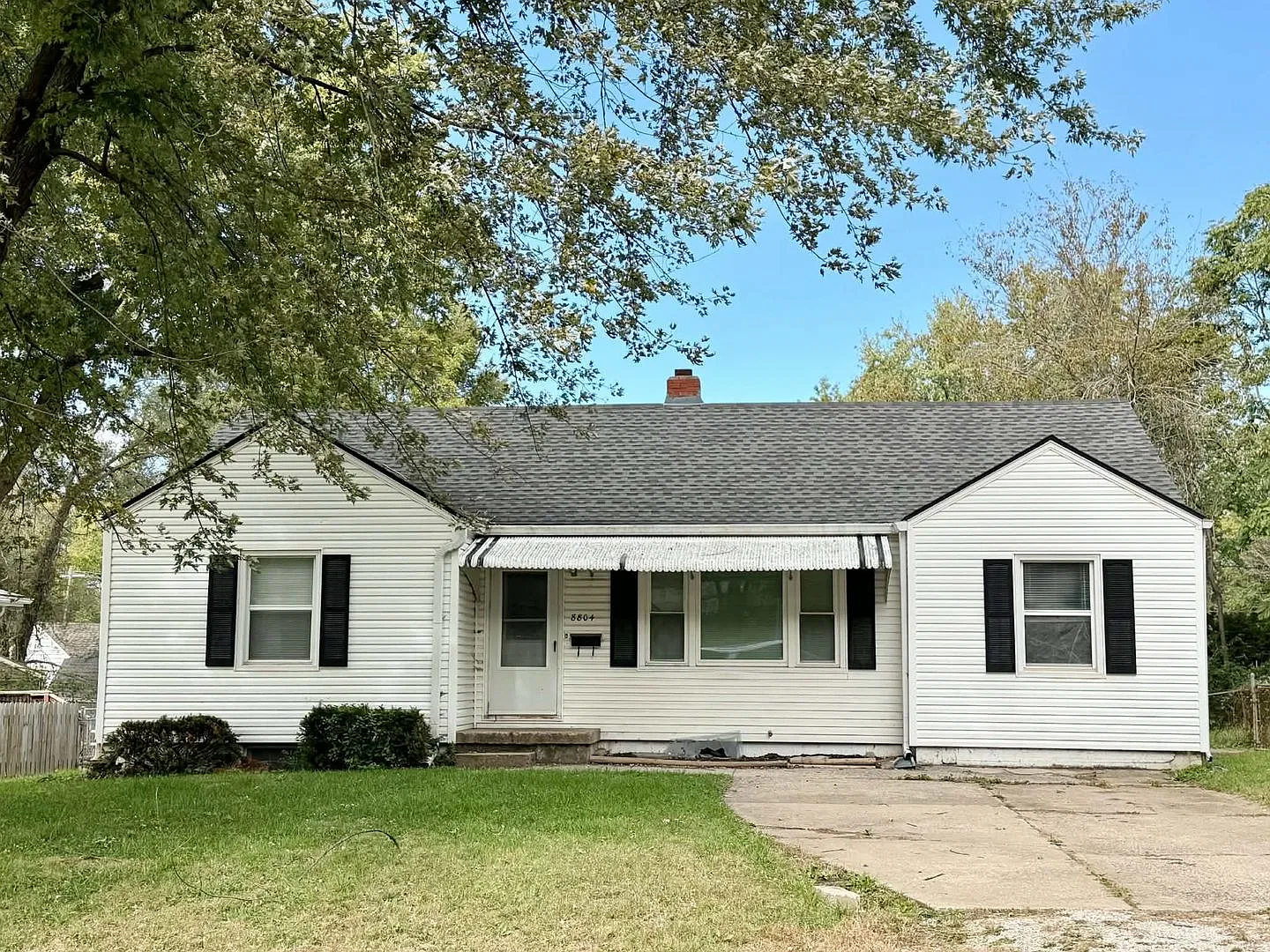 Beautiful 3-Bedroom Home for Rent in Raytown, MO! — Photo 1