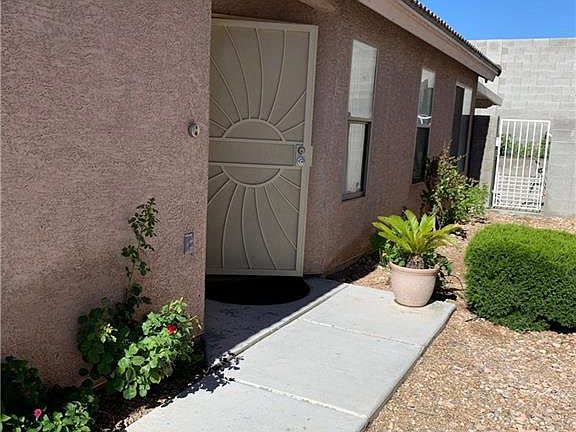 5th image of 8015 Long Beach St