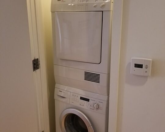 2nd image of 3810 Wilshire Blvd APT 809