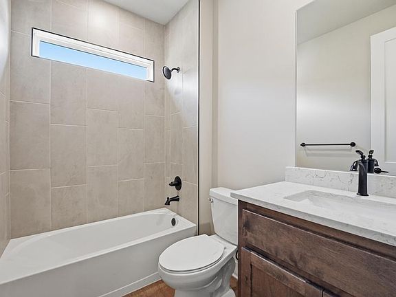 4th image of 32734 W 176th Ter