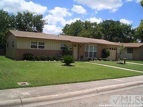 3rd image of 1048 Curtiss Ave
