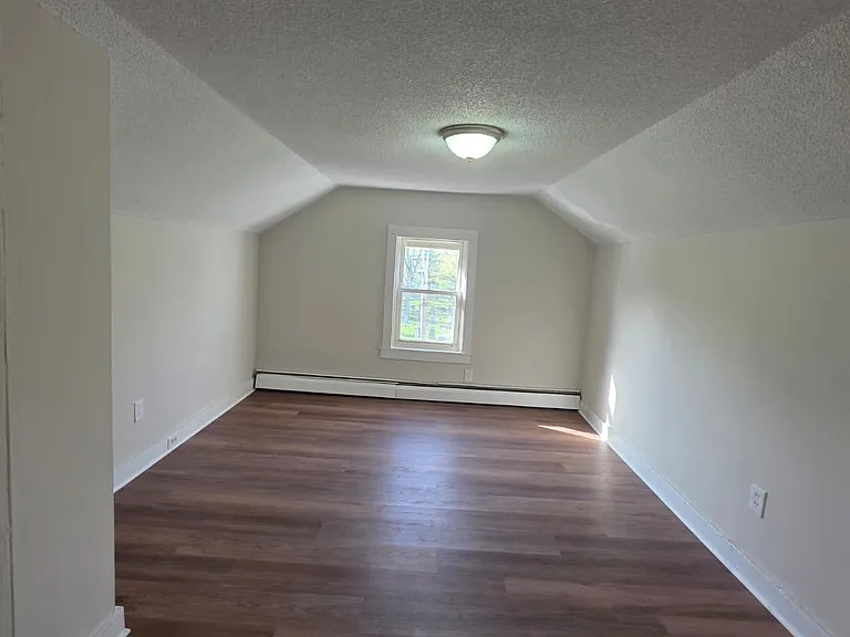 312 Davenport Ave #2 — Photo 10
