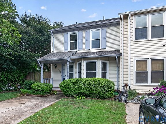 2nd image of 800 Foxmoore Ct