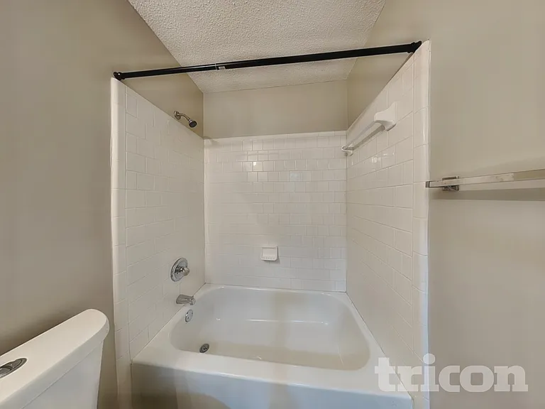 1264 W Briar Ridge Ct — Photo 15