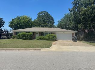 672 N 28th West Pl, Tulsa, OK 74127