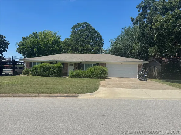 672 N 28th West Pl, Tulsa, OK 74127