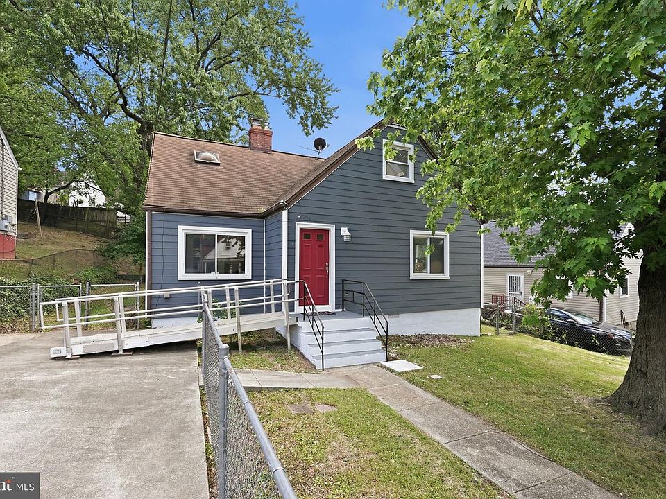 1st image of 4405 54th Pl