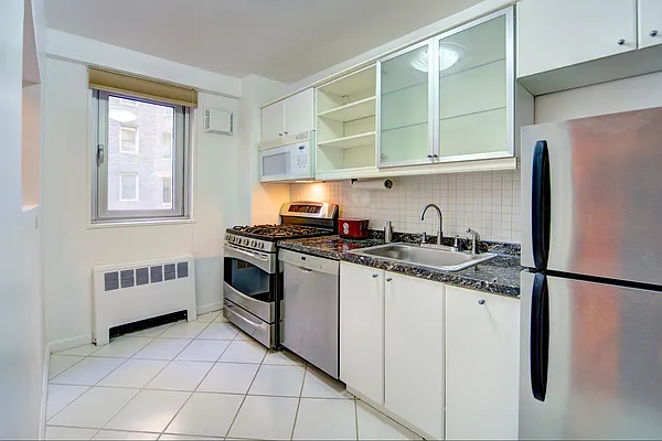Sold by Corcoran | media 15