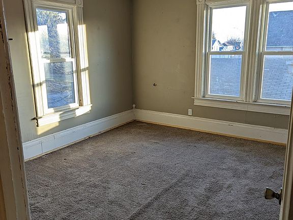5th image of 138 Depot St #B