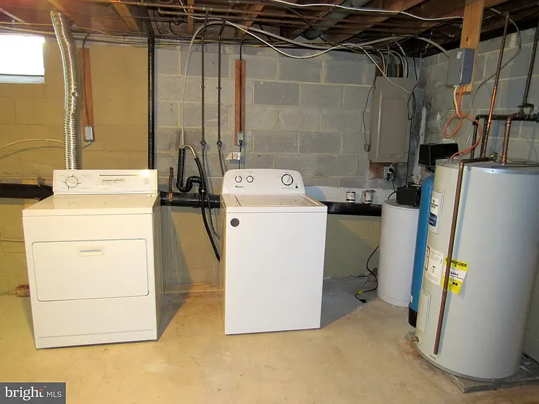 244 Florence Dr — Photo 17