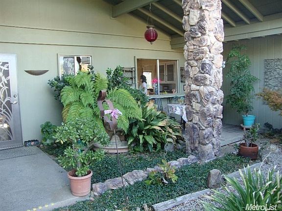 2nd image of 644 Brickyard Dr