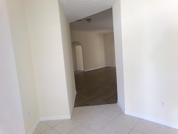 3rd image of 3014 SW Segovia St