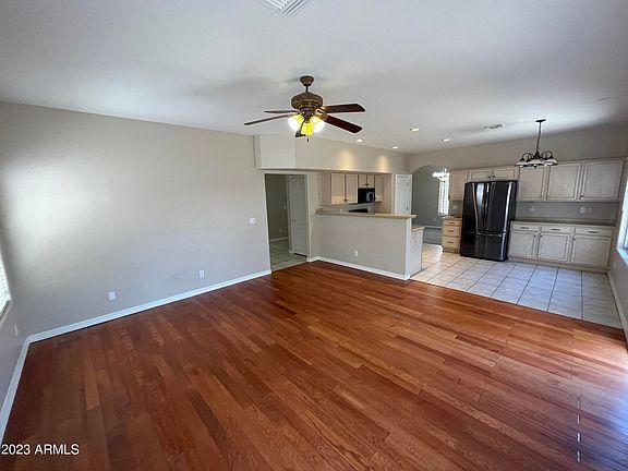 5th image of 1321 N Palmsprings Dr