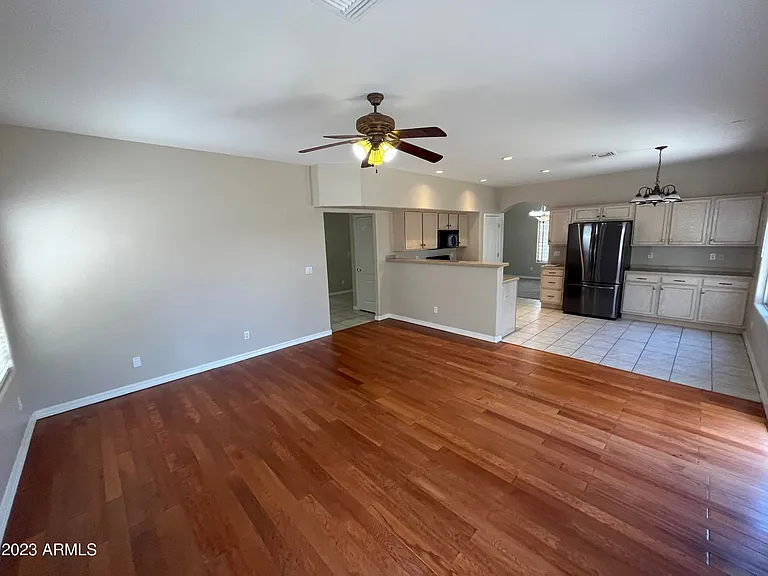 1321 N Palmsprings Dr — Photo 5