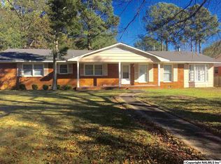 712 Holland Dr SW, Decatur, AL 35601