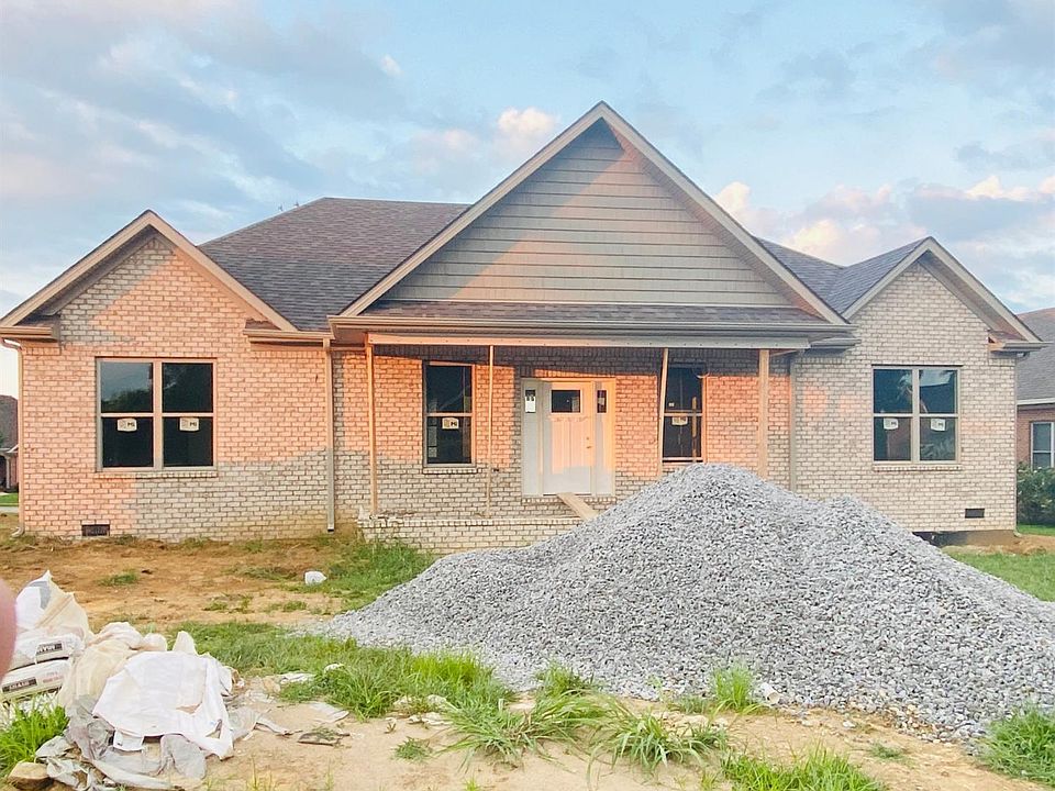 1st image of 1403 Clubhouse Ln