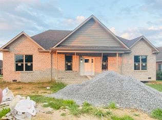 1403 Clubhouse Ln, Mount Sterling, KY 40353