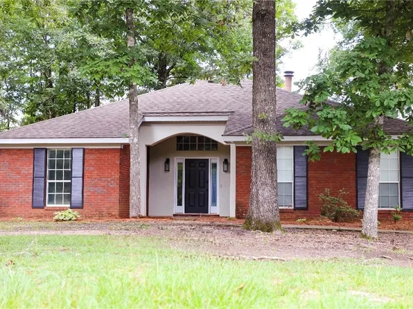 106 Pineridge Ln, Tallassee, AL 36078