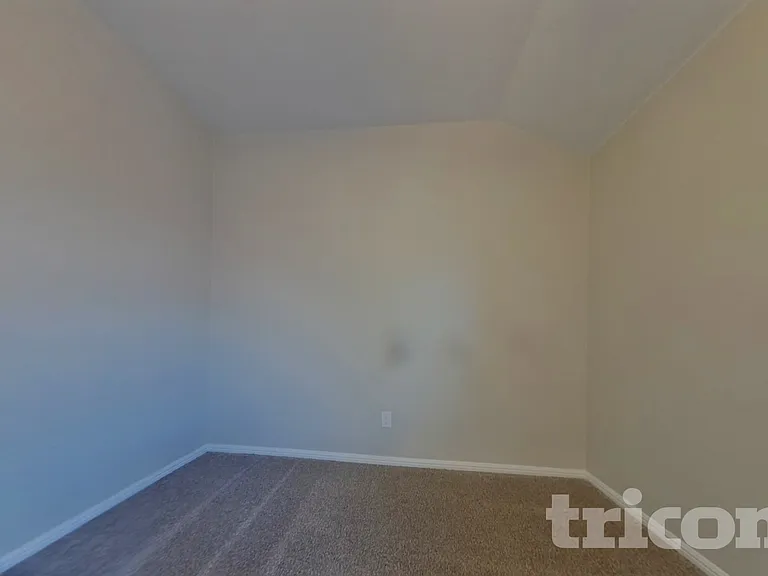 9216 Castorian Dr — Photo 13