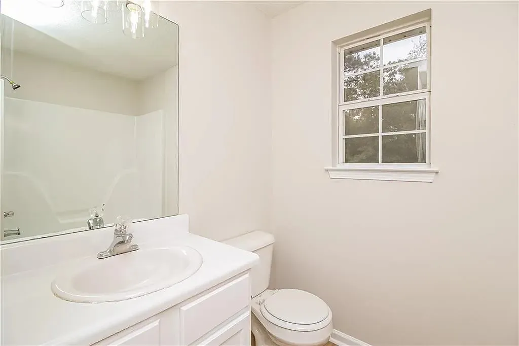 6472 Lester Ln — Photo 4