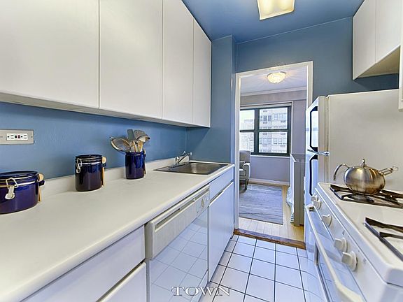 2nd image of 240 E 76th St APT 12H