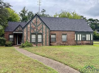 28 Covington Dr, Longview, TX 75602