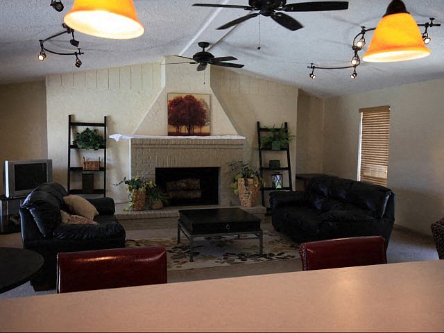 Three Oaks Apartments