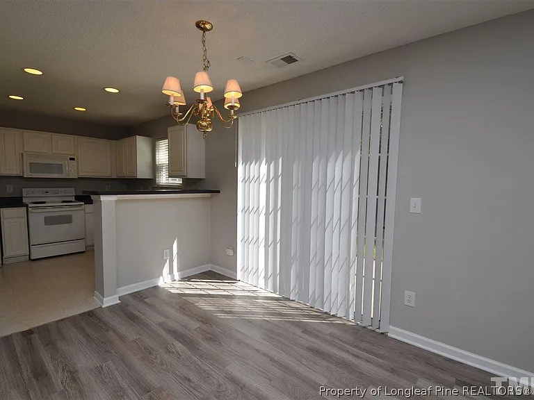 5909 Rivercliff Ct — Photo 6