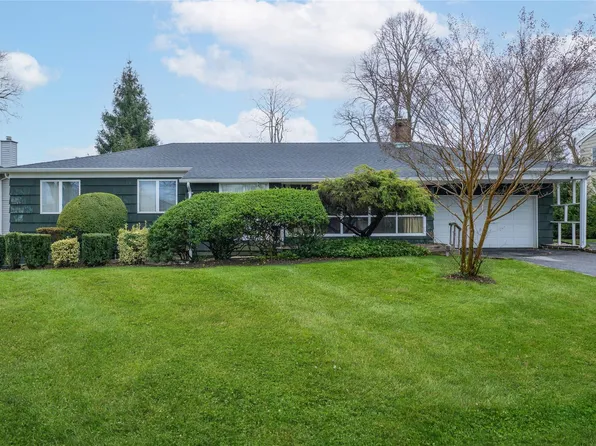 53 Knollwood Road, Roslyn, NY 11576
