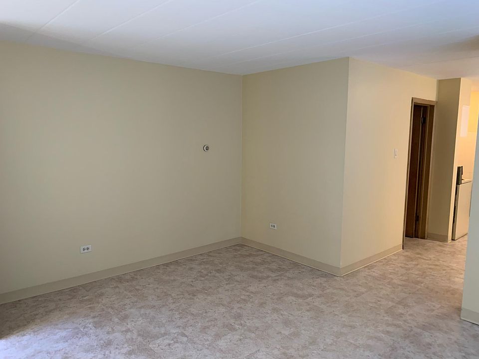 1st image of 1938 N 17th Ave #1