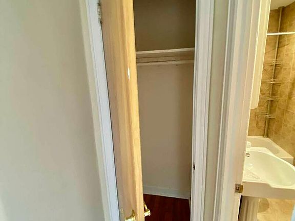 2nd image of 1411 2nd Ave APT 3b