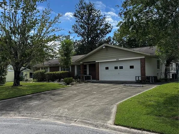 2928 NE 7th Pl, Ocala, FL 34470
