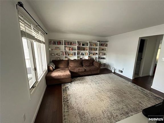 3rd image of 92 Mozart St